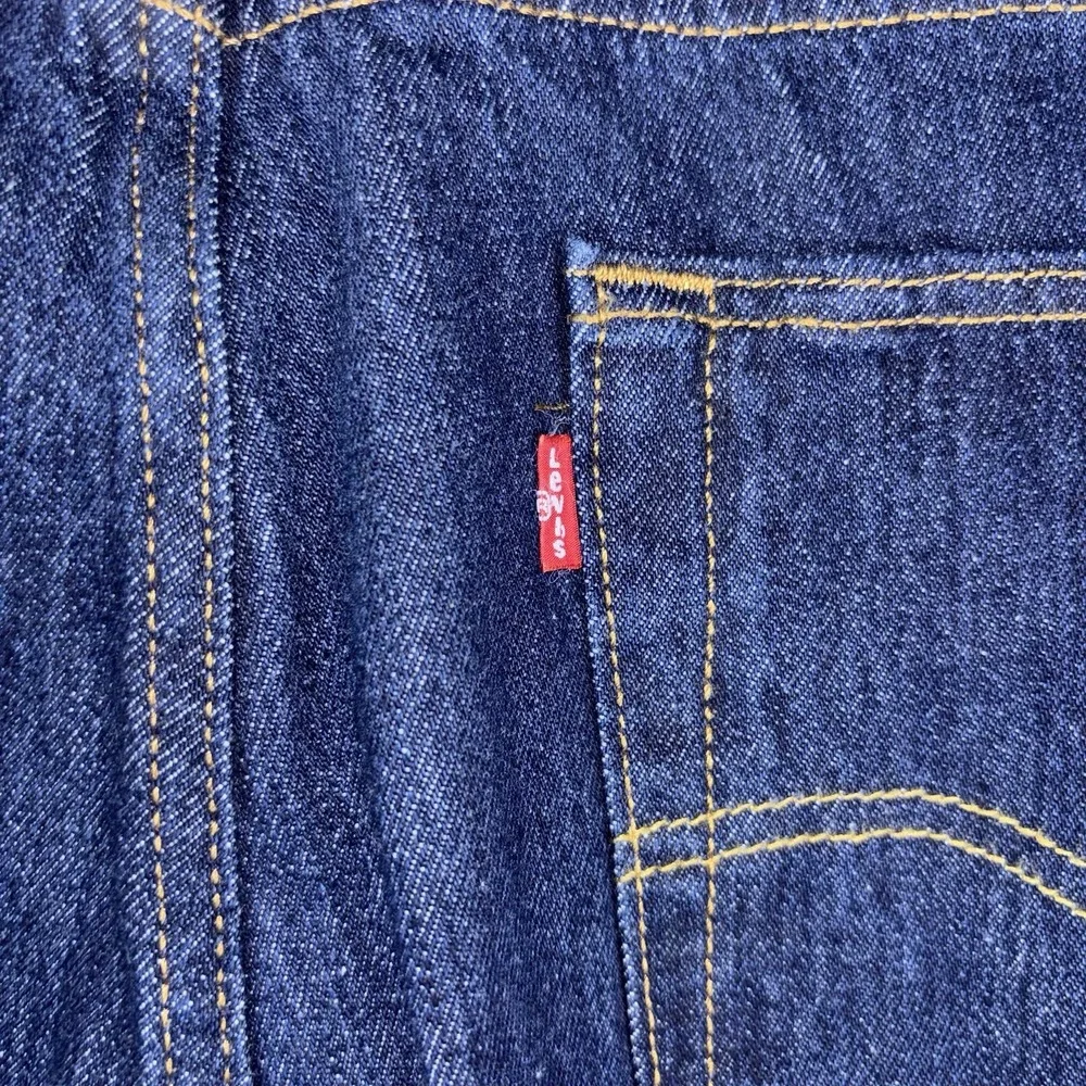 Levi's 501 Jeans Mens 38x34 Straight Leg Button Fly Dark Wash Casual Workwear